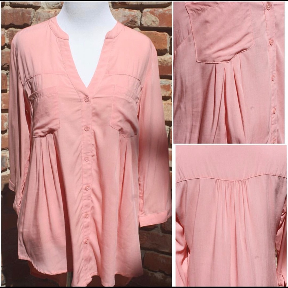 Blush button up